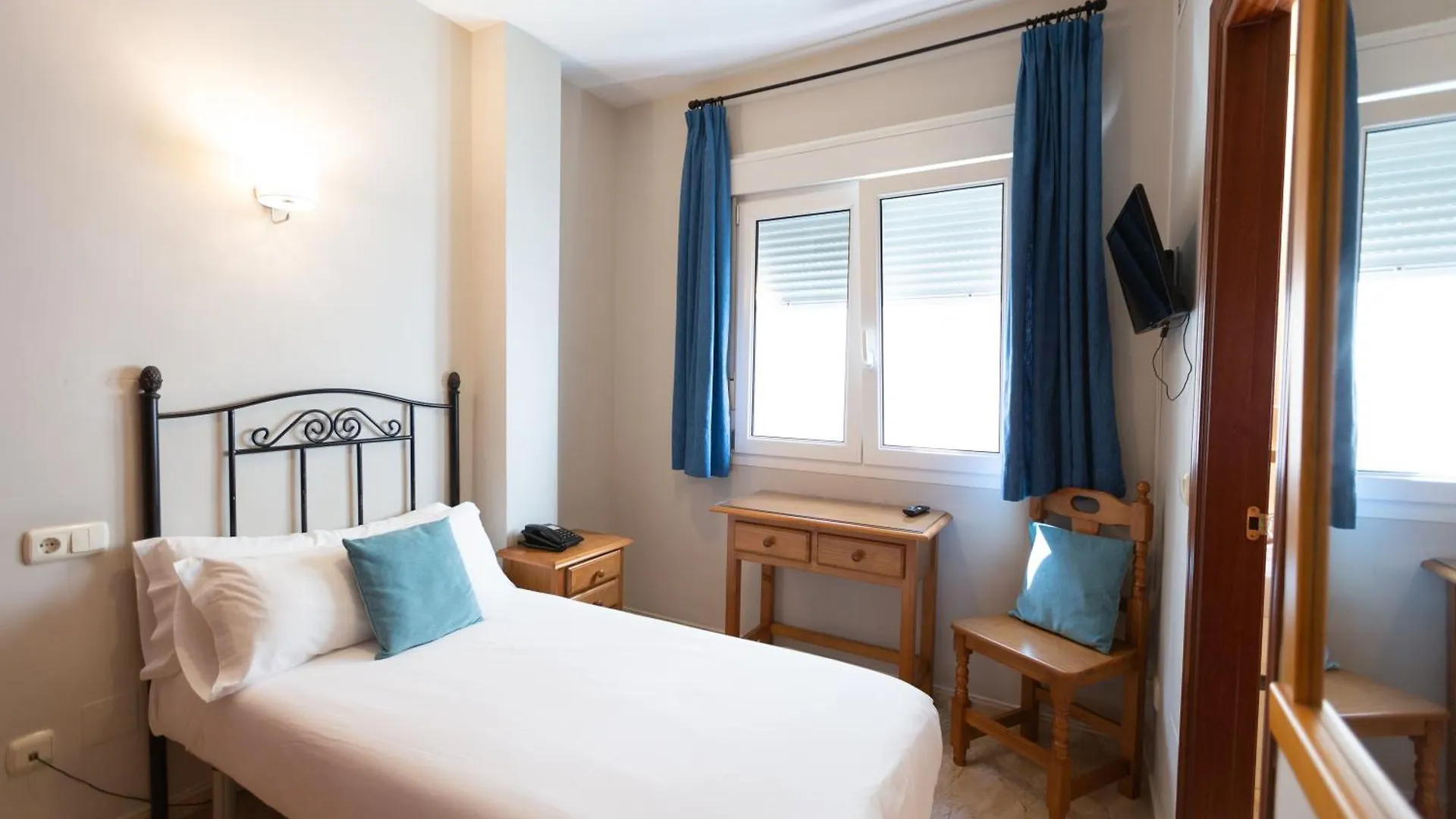 Hotel Mediterraneo By Croma エステポナ スペイン