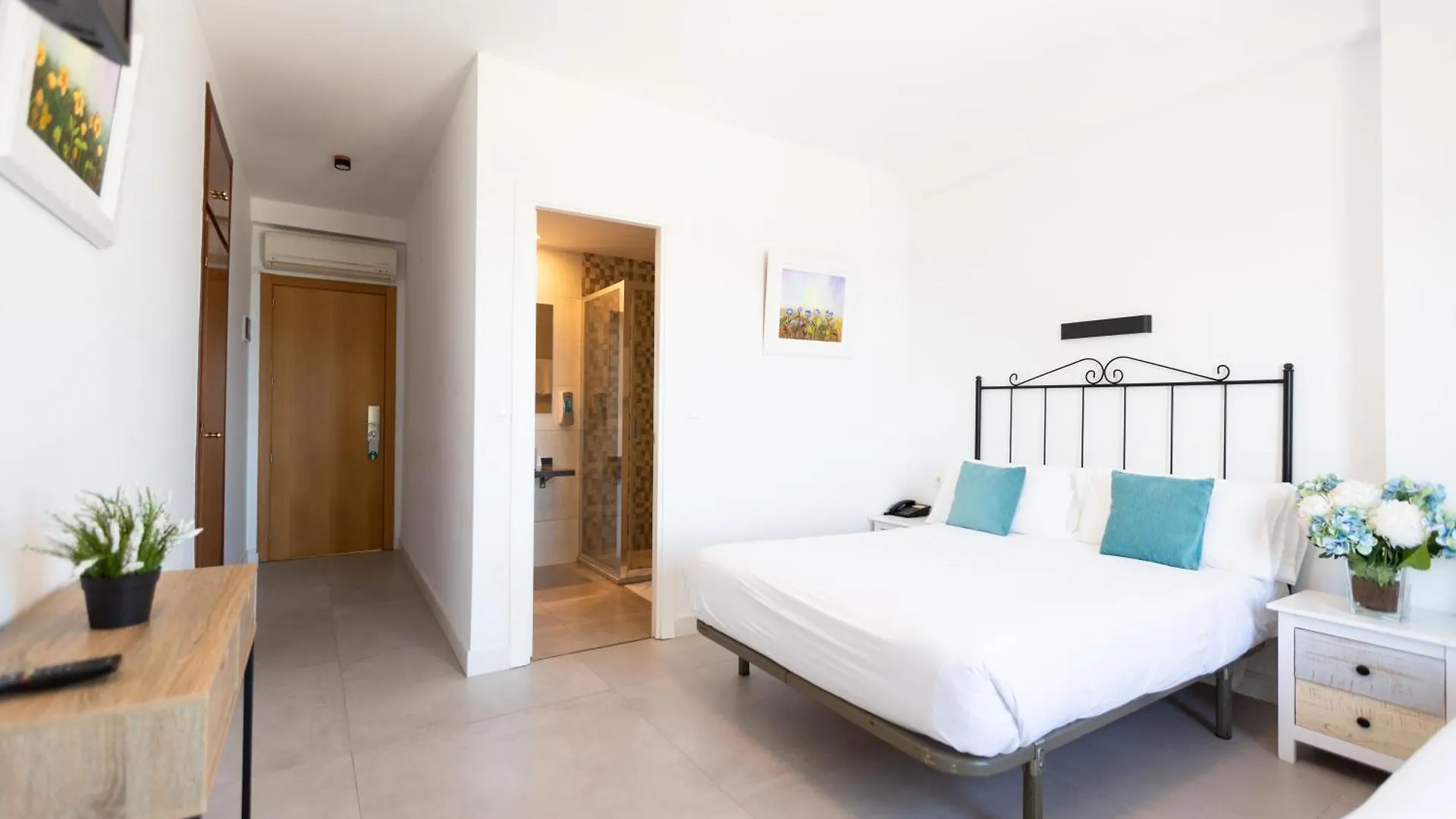 Hotel Mediterraneo By Croma エステポナ